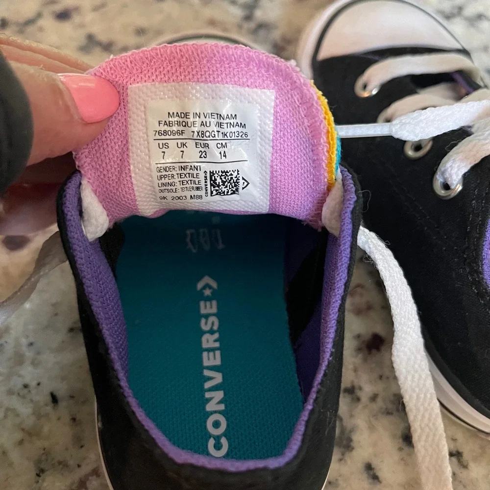 Converse Chuck Taylor All Star Kids 7 Black Rainbow Multi Tongue Low Top Sneaker